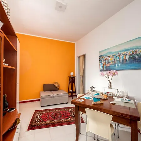 Apartment Casamare Leopardi