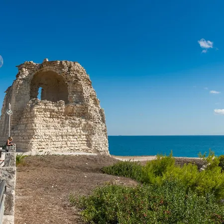 Casamare Leopardi * Torre dell'Orso